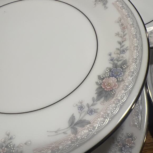 Noritake Bridal Waltz Bread Plates SET Of 9 VTG 6.25" 4109 Pink Blue Floral EXC! - Picture 2 of 14